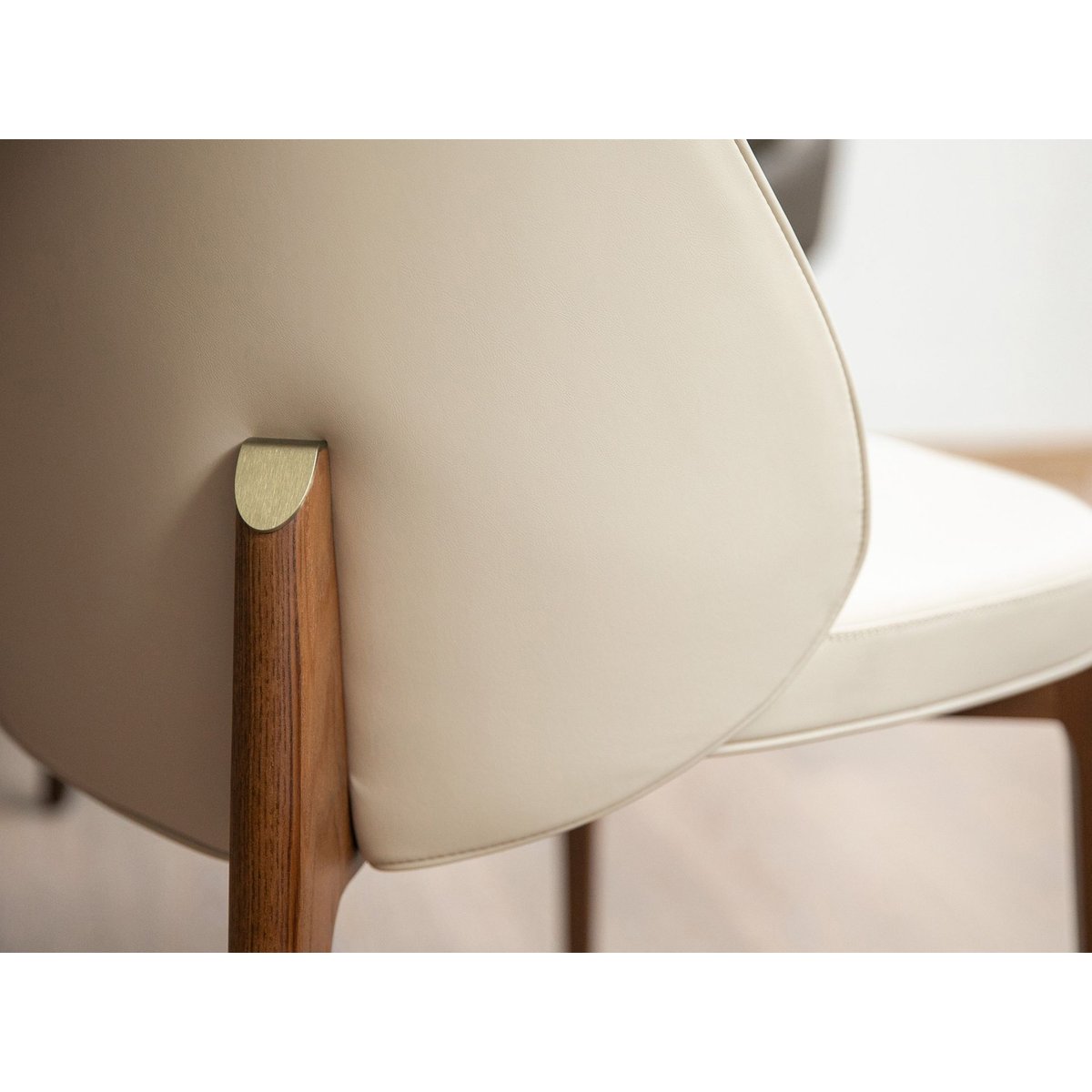 Chaise en similicuir crème noyer | crème, ANGEL CERDA
