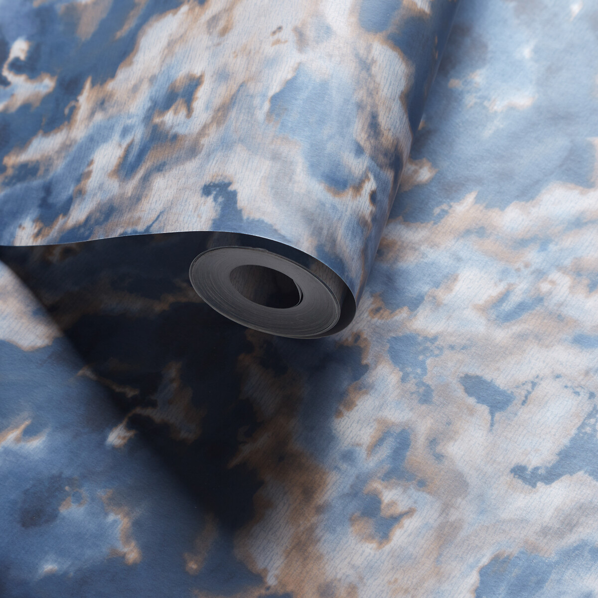 Aqueous Wallpaper blue, CLARKE & CLARKE