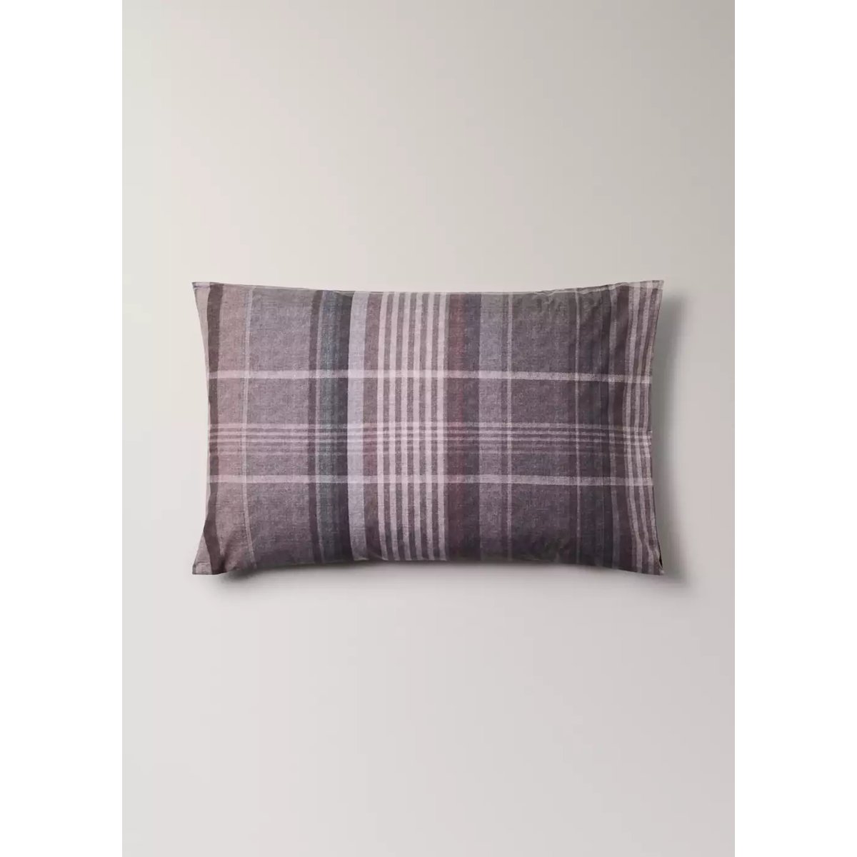 Lot de deux taies d’oreiller en percale de coton à carreaux multicolores 50 × 75 cm marron, MANGO HOME