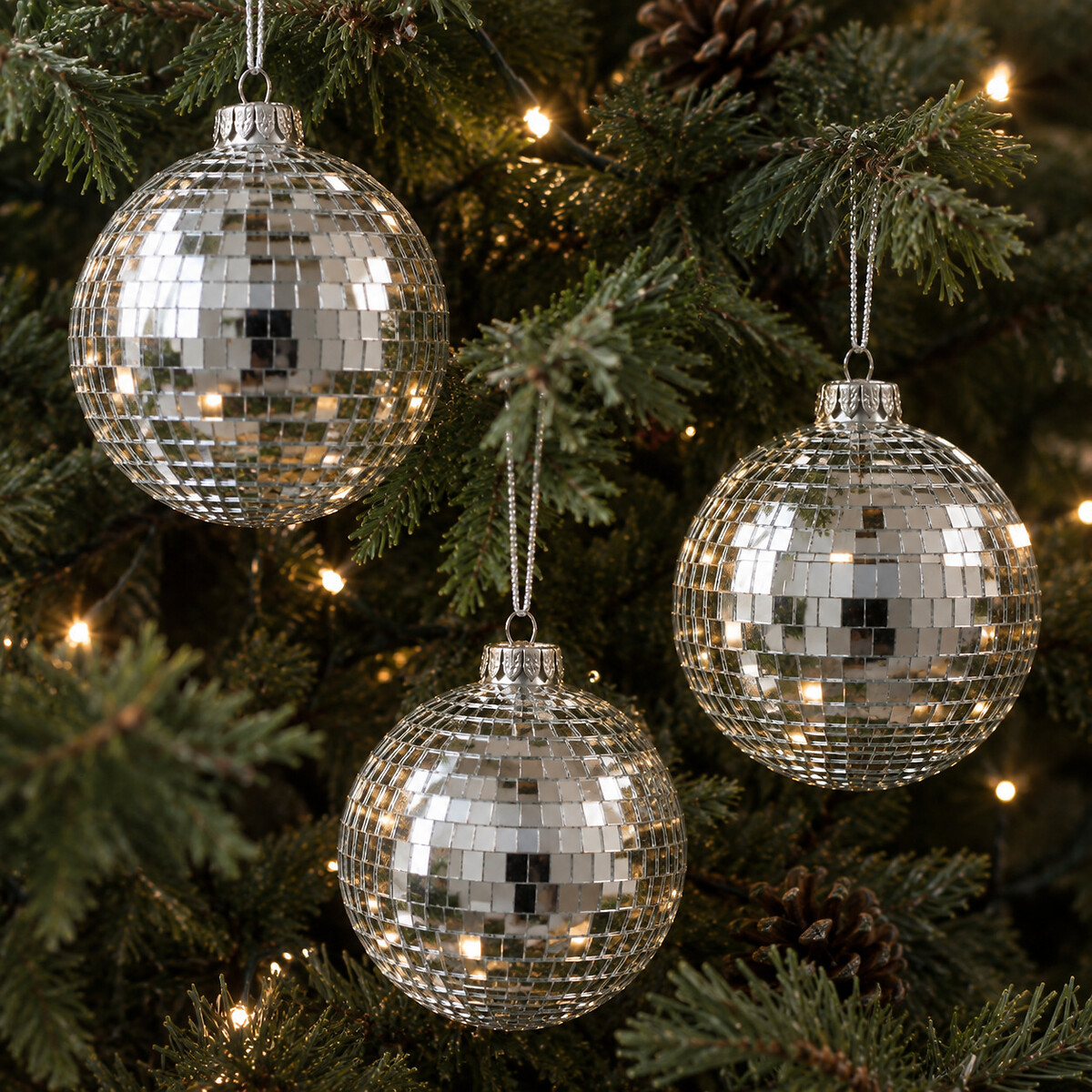 Set of 3 Disco Baubles silver-coloured, SO'HOME
