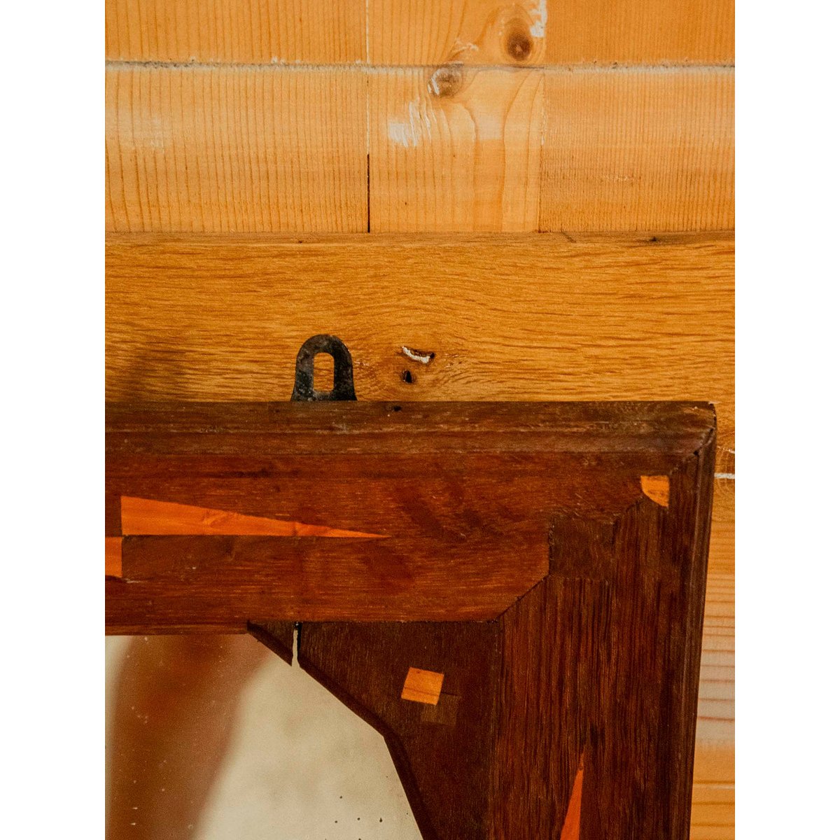 Miroir marqueté en bois foncé Georges N°1320 - Bon état bois foncé, DEBONGOUT