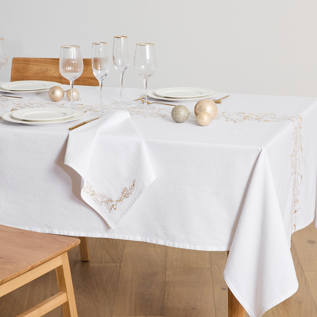 Nappe brodée, en coton lavé, EVANNA blanc, LA REDOUTE INTERIEURS