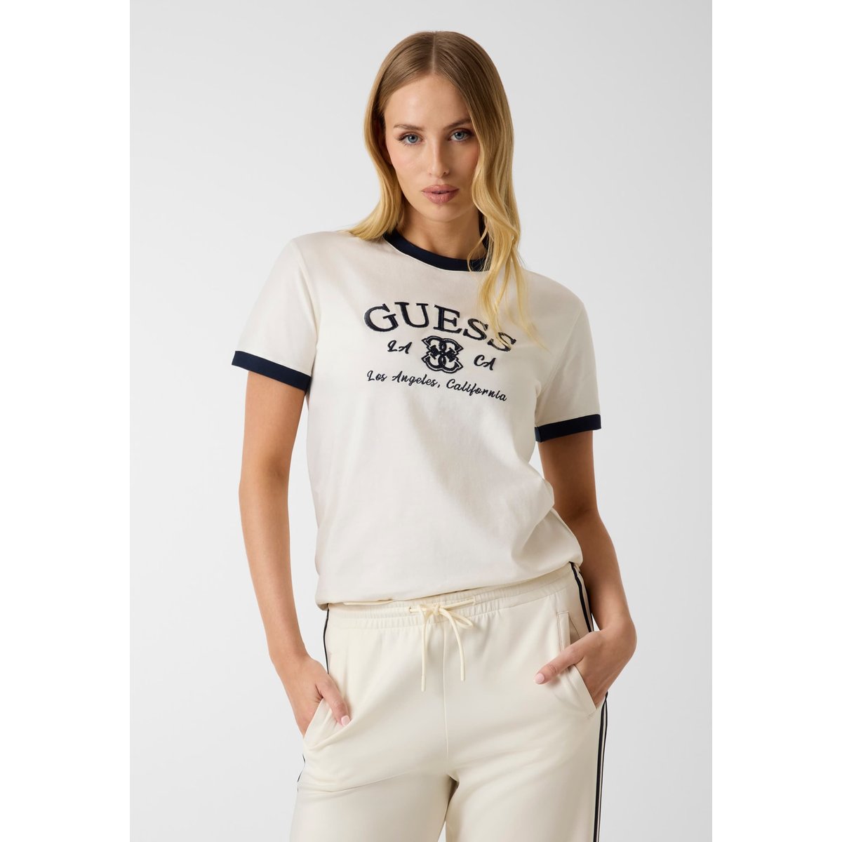 T-Shirt Avec Logo Brodé blanc, GUESS