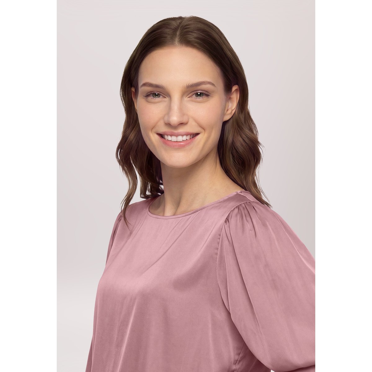 Chemisier en satin à encolure bateau rose taupe, BETTY BARCLAY