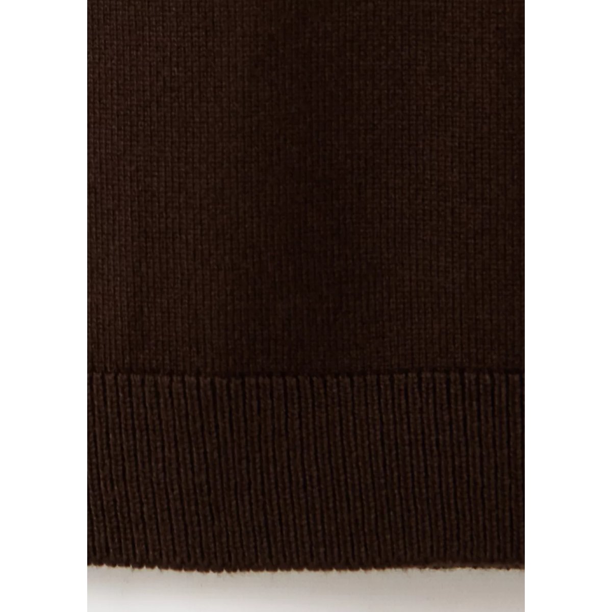 Top en maille col V chocolat, MANGO
