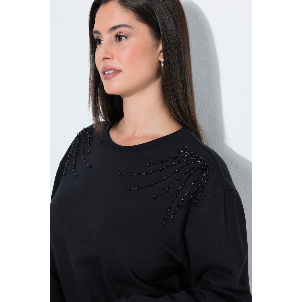 Sweat-shirt avec perles brodées fantaisie noir, ULLA POPKEN