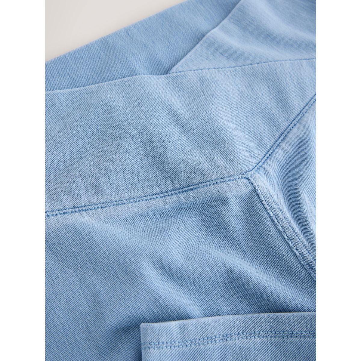 Pantalon large en jersey effet jean ceinture bleue délavée, NEXT