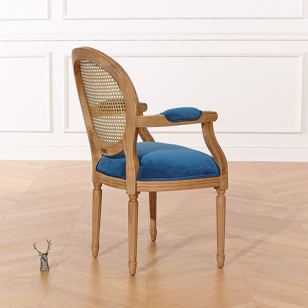 Fauteuil de table style classique en hévéa, cannage et velours MEDAILLON bleu orage, ROBIN DES BOIS