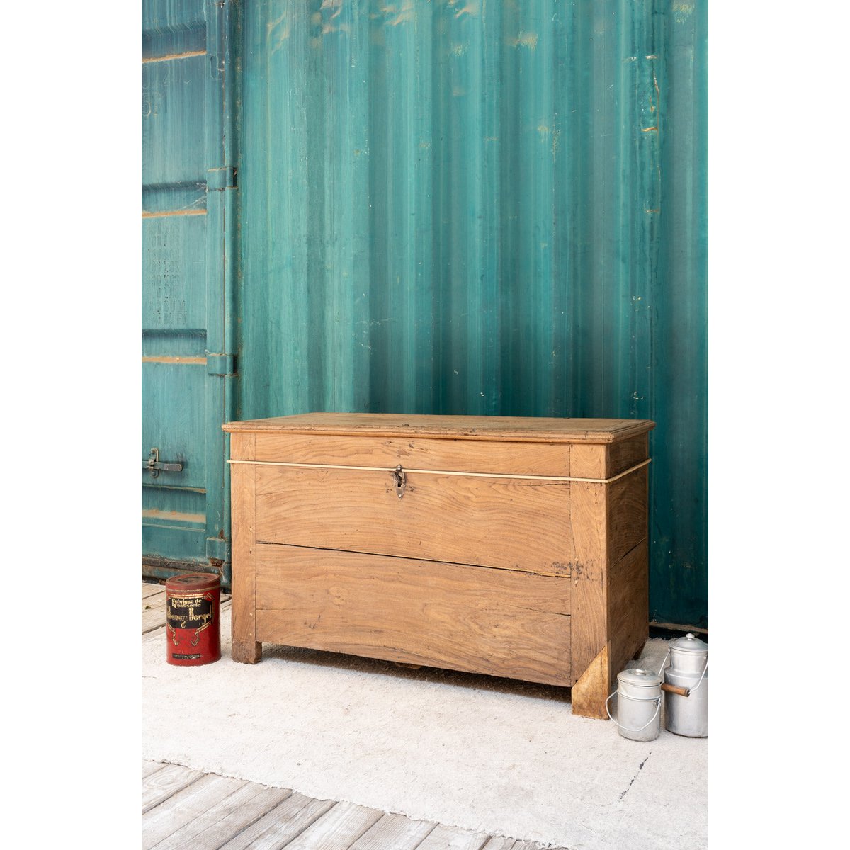 Grand coffre en bois Lucien N°155 - Bon état bois clair, DEBONGOUT