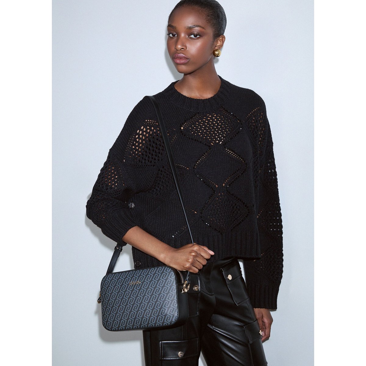 Sac bandoulière moyen monogramme noir, LIU JO