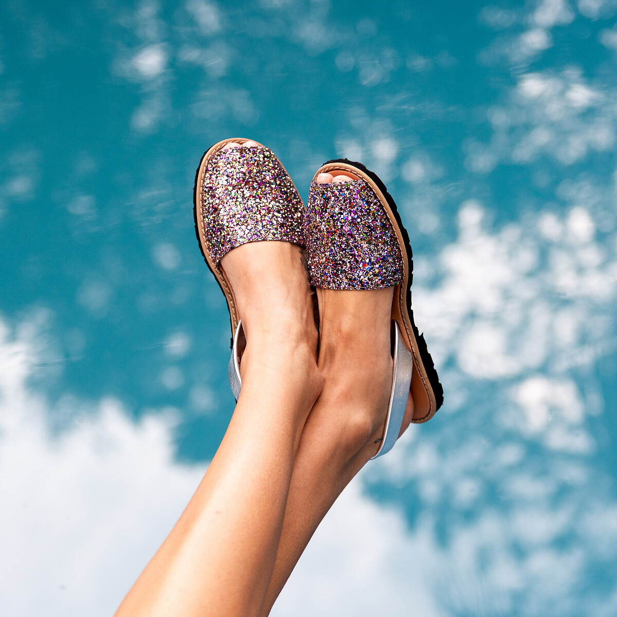 Sandali paillettes piatti AVARCA PAILLETTES multicolore, MINORQUINES