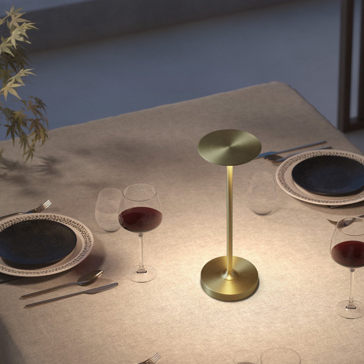 Lampe de table sans fil Sense laiton mat laiton, MILLUMINE