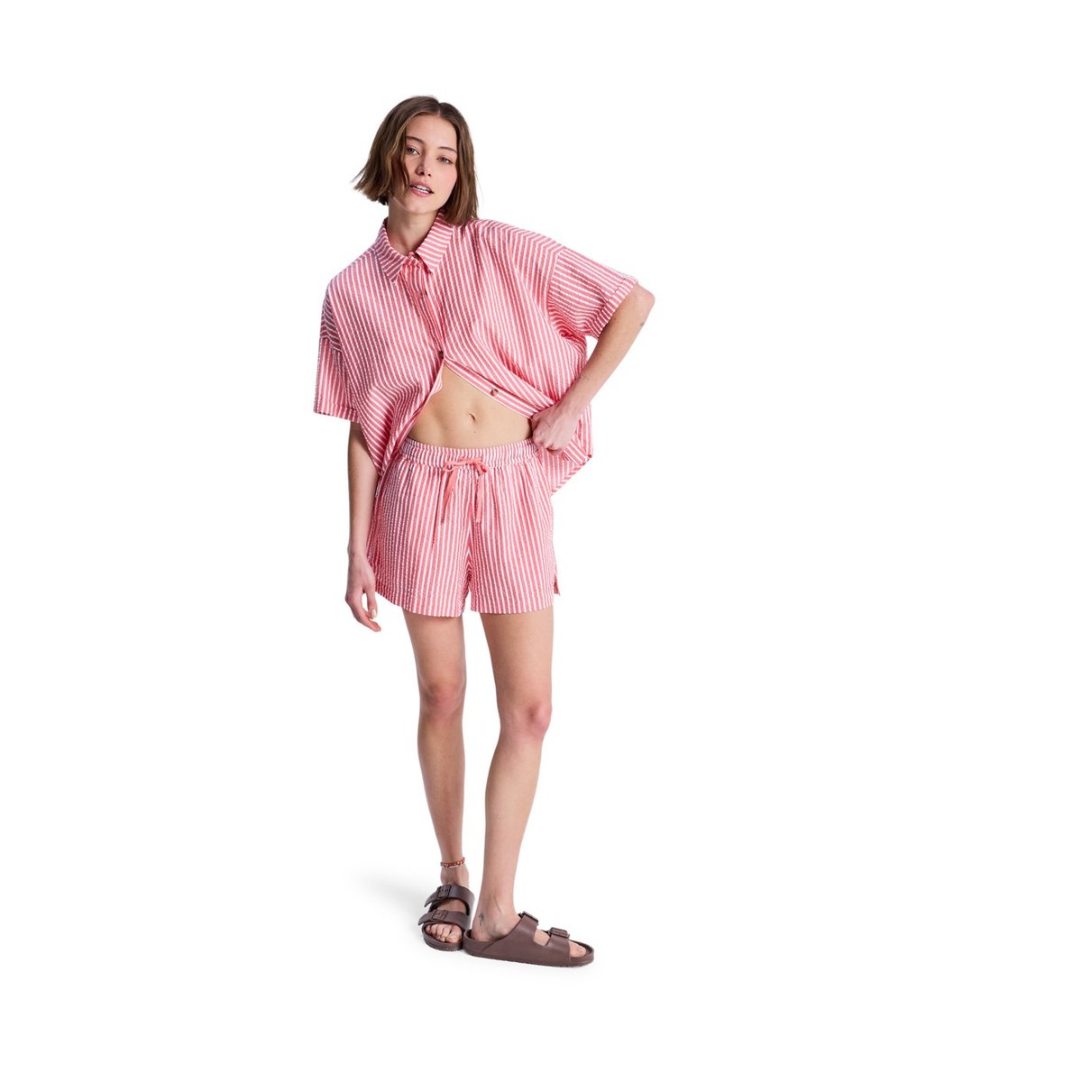 Short de plage LEKEITIO BREAK HIGH STRIPE. rouge hibiscus sunrise stripe, ROXY