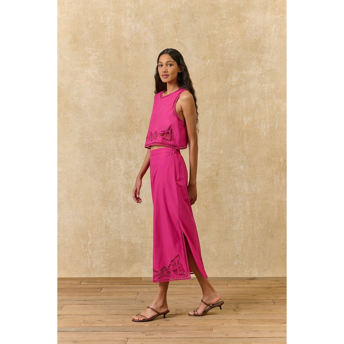 Jupe midi droite à broderies, AMARANTE fuchsia, LOUISE MISHA