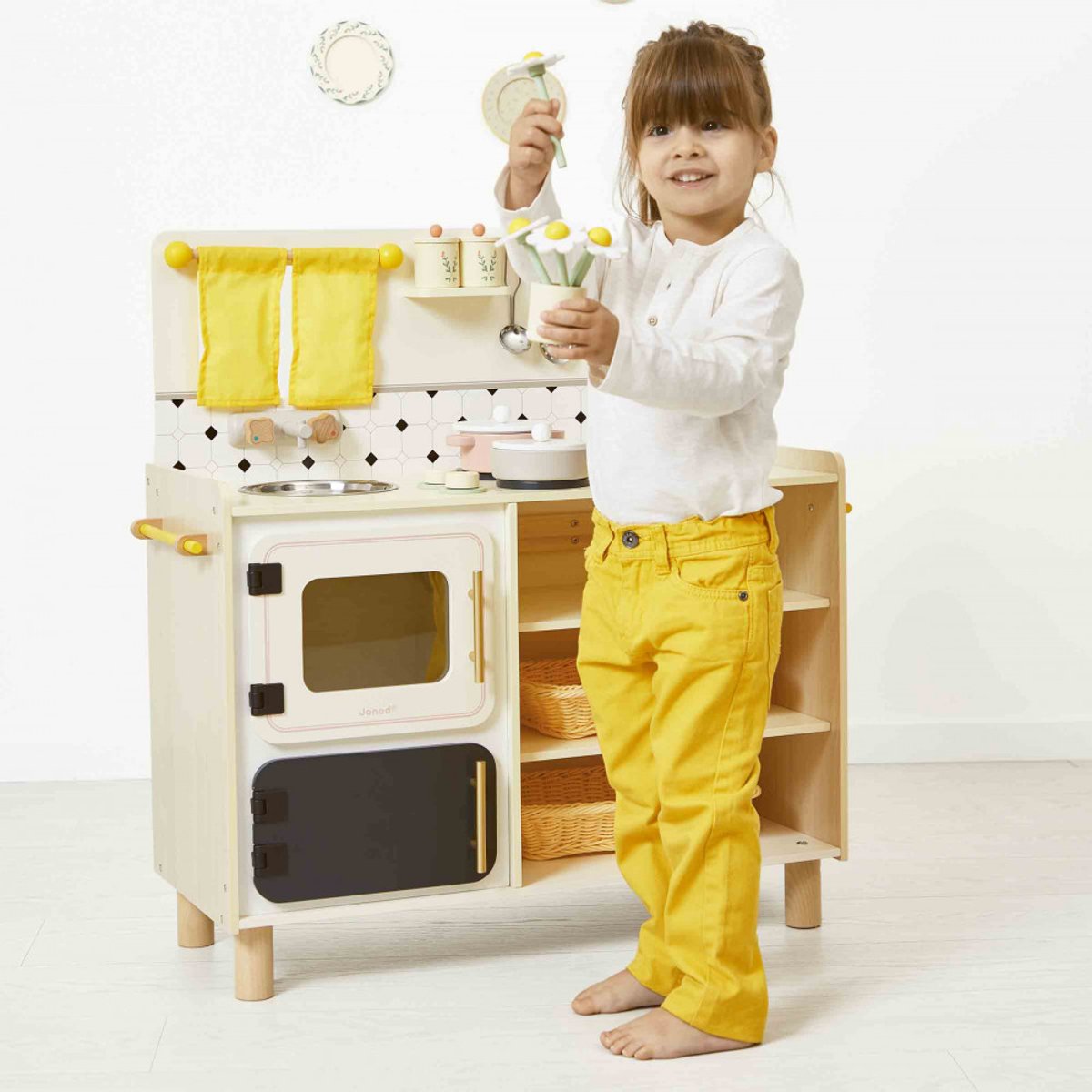 Grande Cuisine Enfant En Bois Mamie Soleil multicolore, JANOD