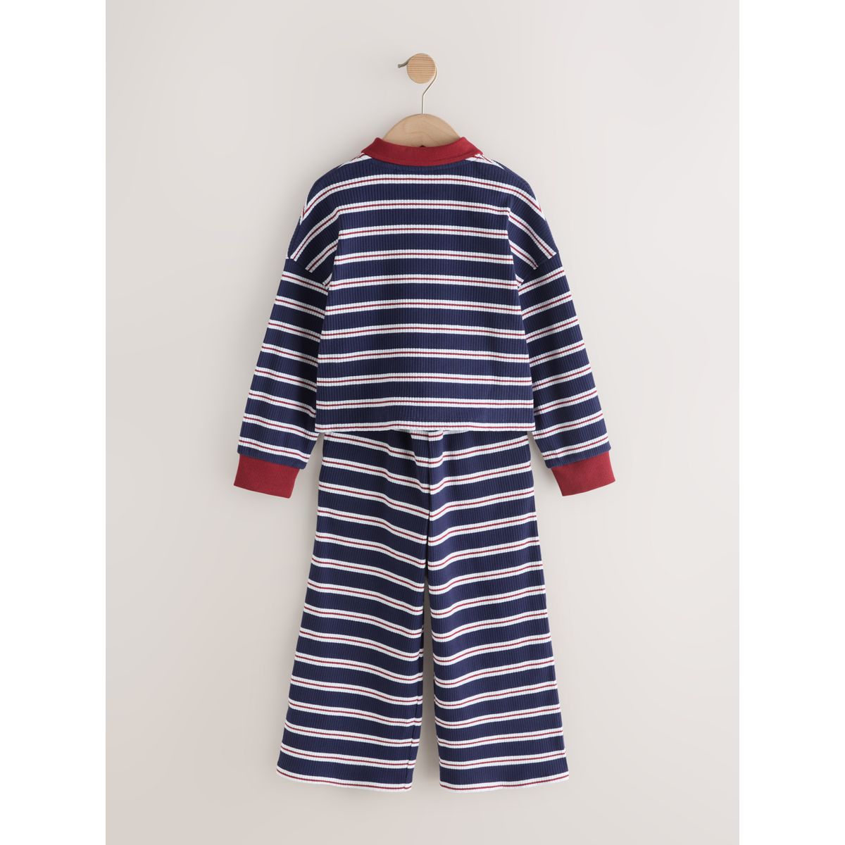 Ensemble haut style rugby et pantalon large bleu marine/rouge, NEXT
