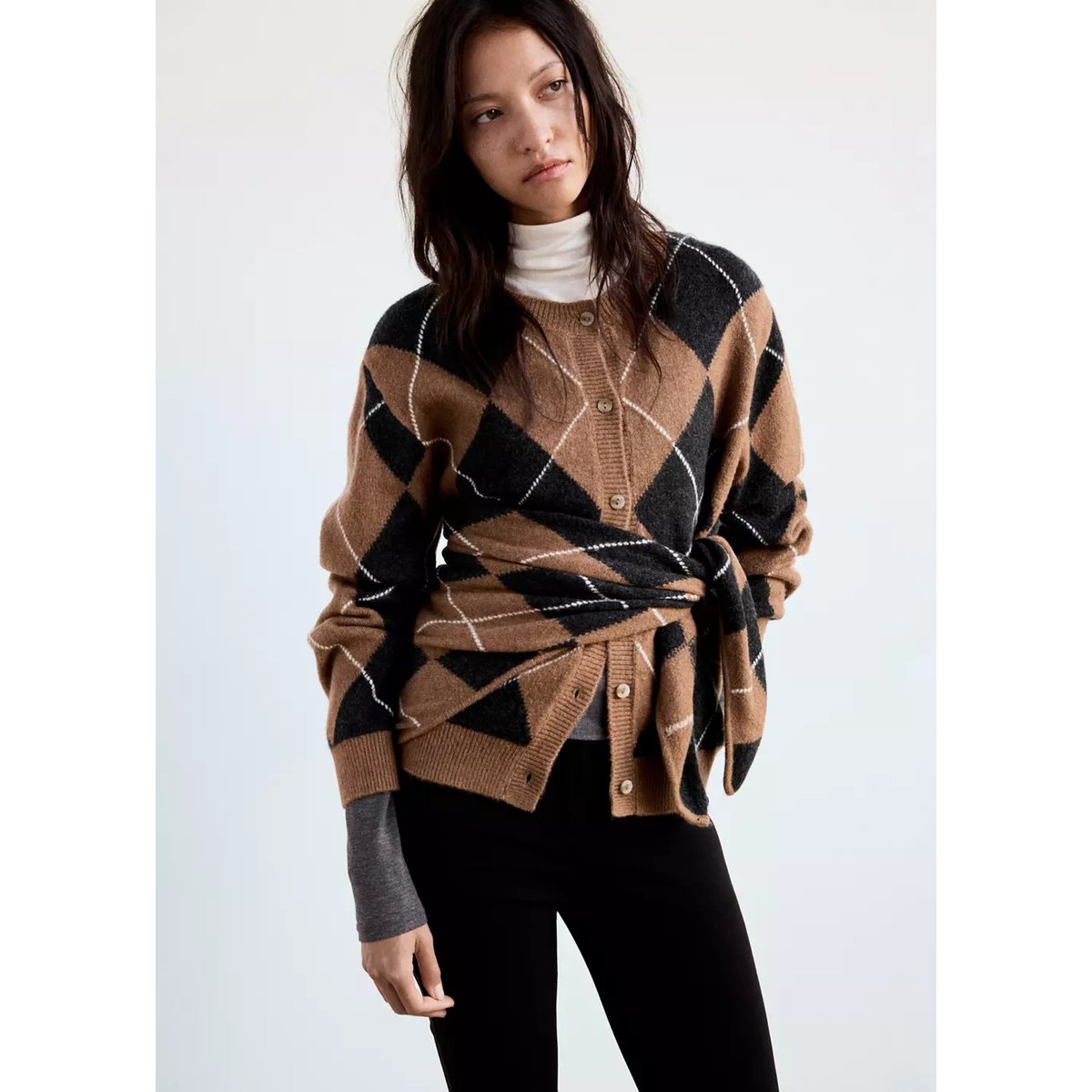 Cardigan losanges détail foulard marron moyen, MANGO