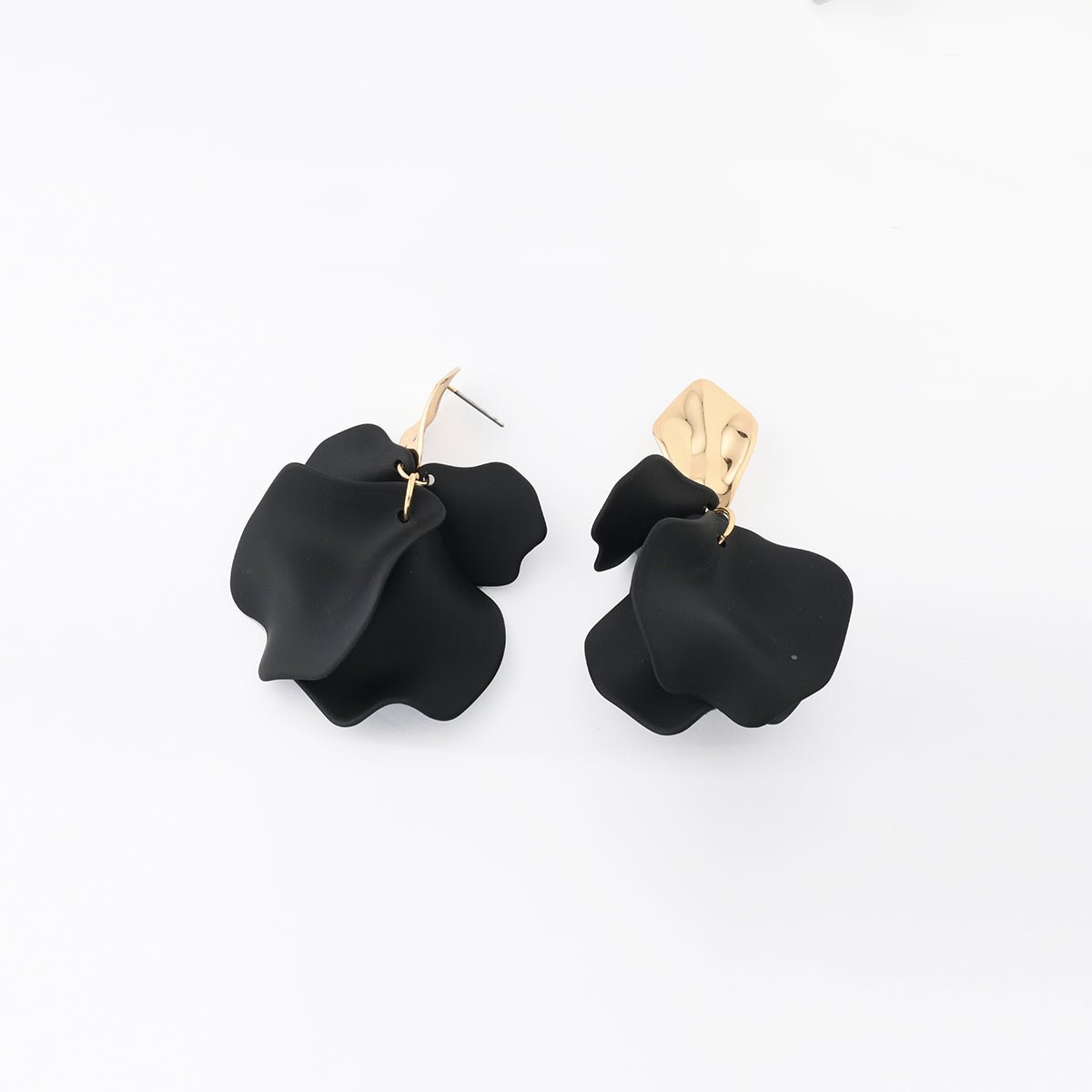 Boucles d'oreilles pétales de fleurs noirs noir, BALABOOSTE