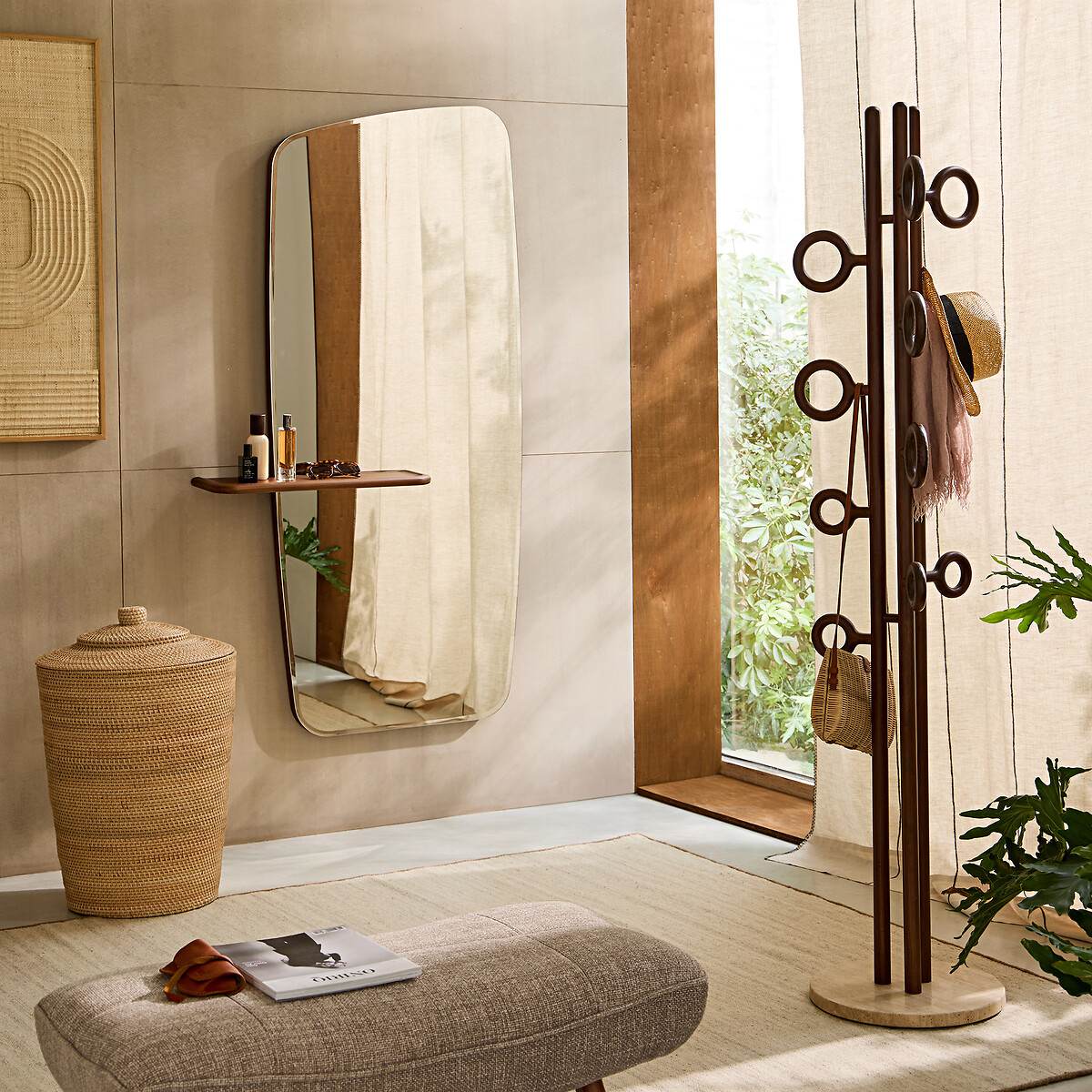 Specchio asimmetrico con mensola in noce H170 cm, Nella noce, AM.PM