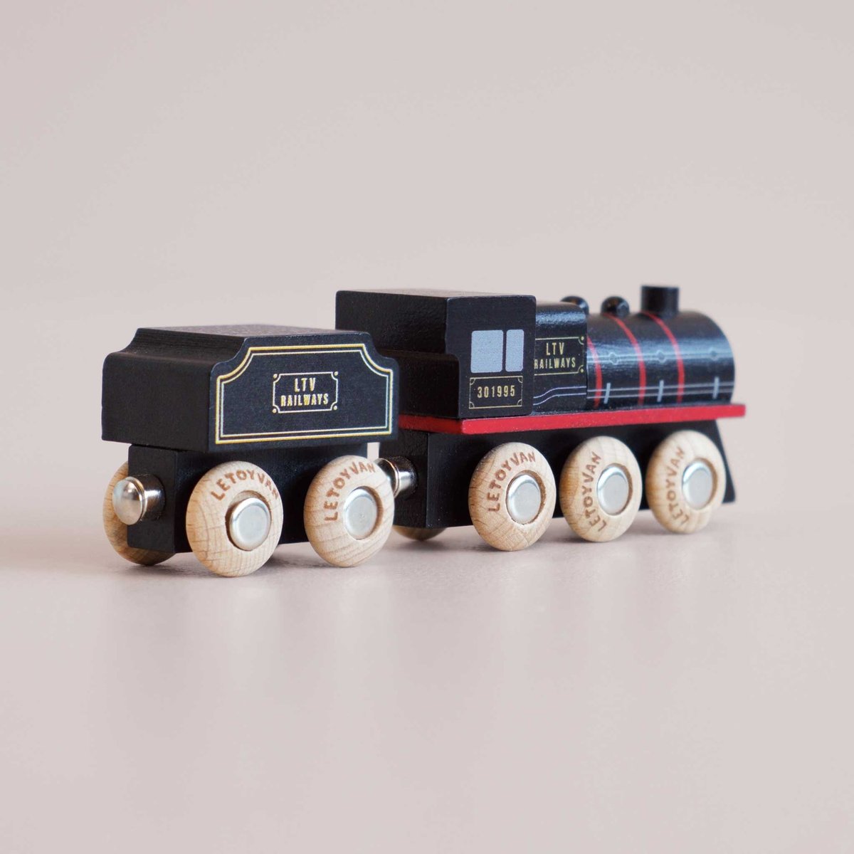 Locomotive Francis No 49 noir, LE TOY VAN