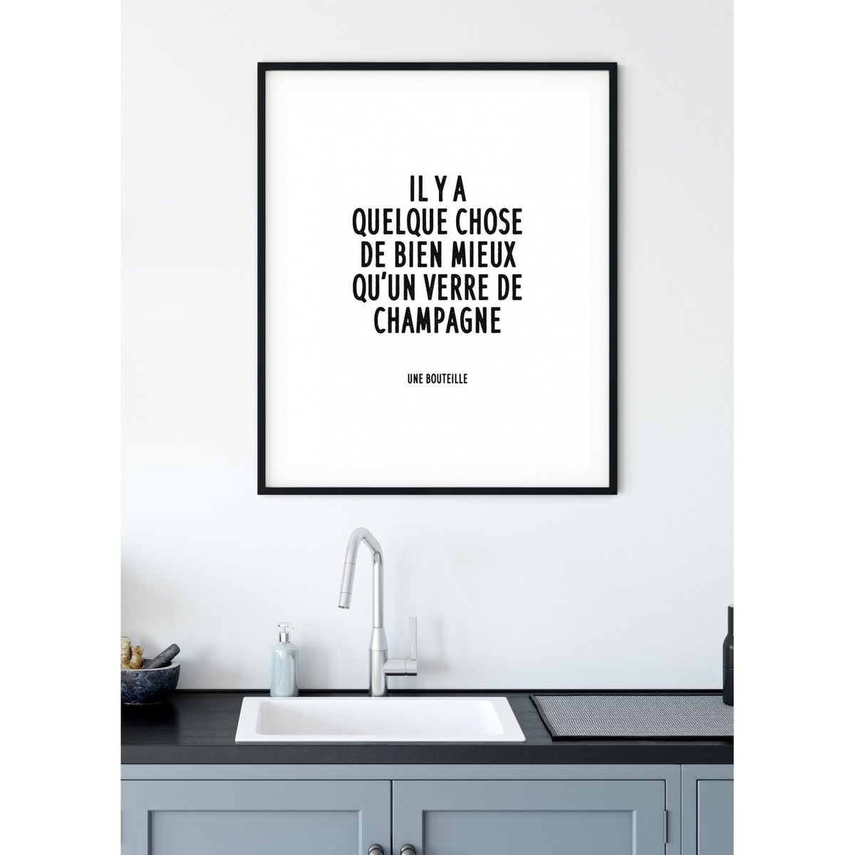 Poster 'Il y a quelque chose de bien mieux qu'un verre de champagne' blanc, L'AFFICHERIE