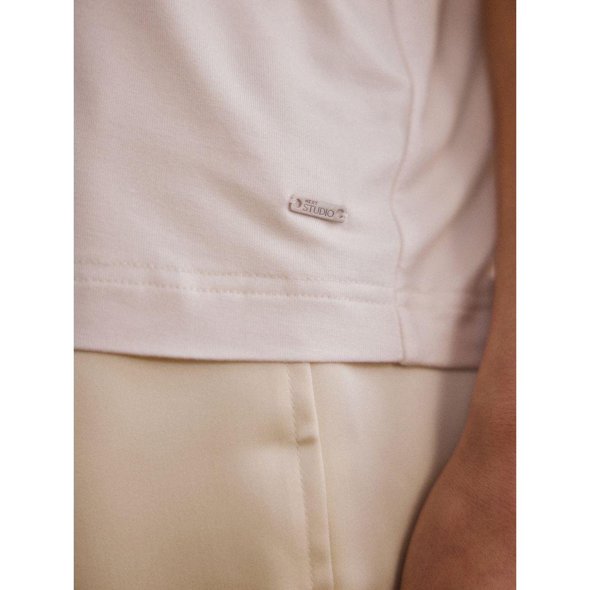 Ensemble pyjama short à détails dentelle crème/jaune, NEXT