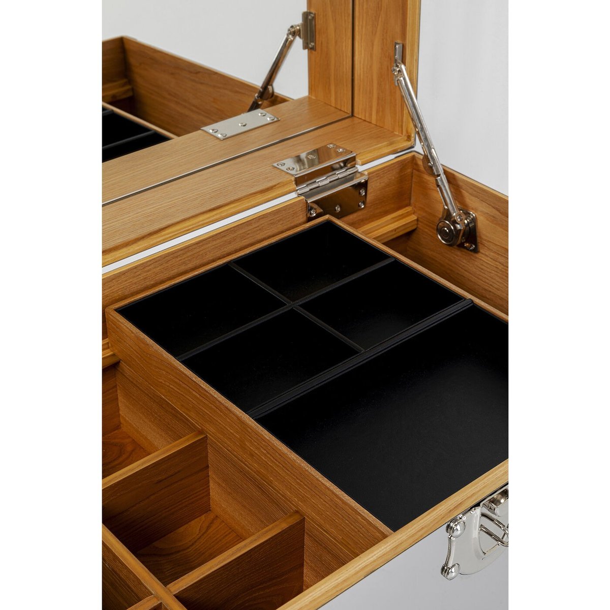 Chiffonnier en acier brillant, VEGAS argent, KARE DESIGN