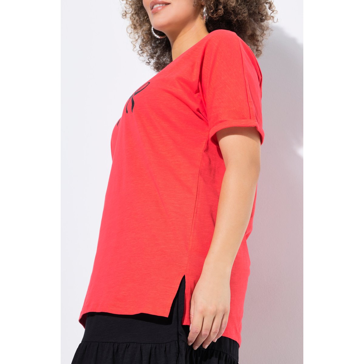 T-shirt oversize. Motif nœuds. Décolleté rouge clair, ULLA POPKEN