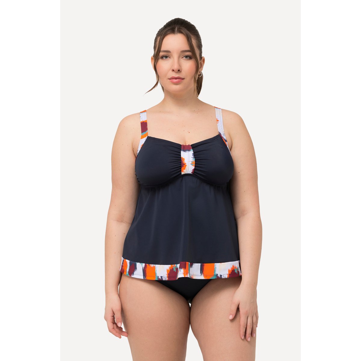 Tankini à bonnets souples. Bretelles marine, ULLA POPKEN