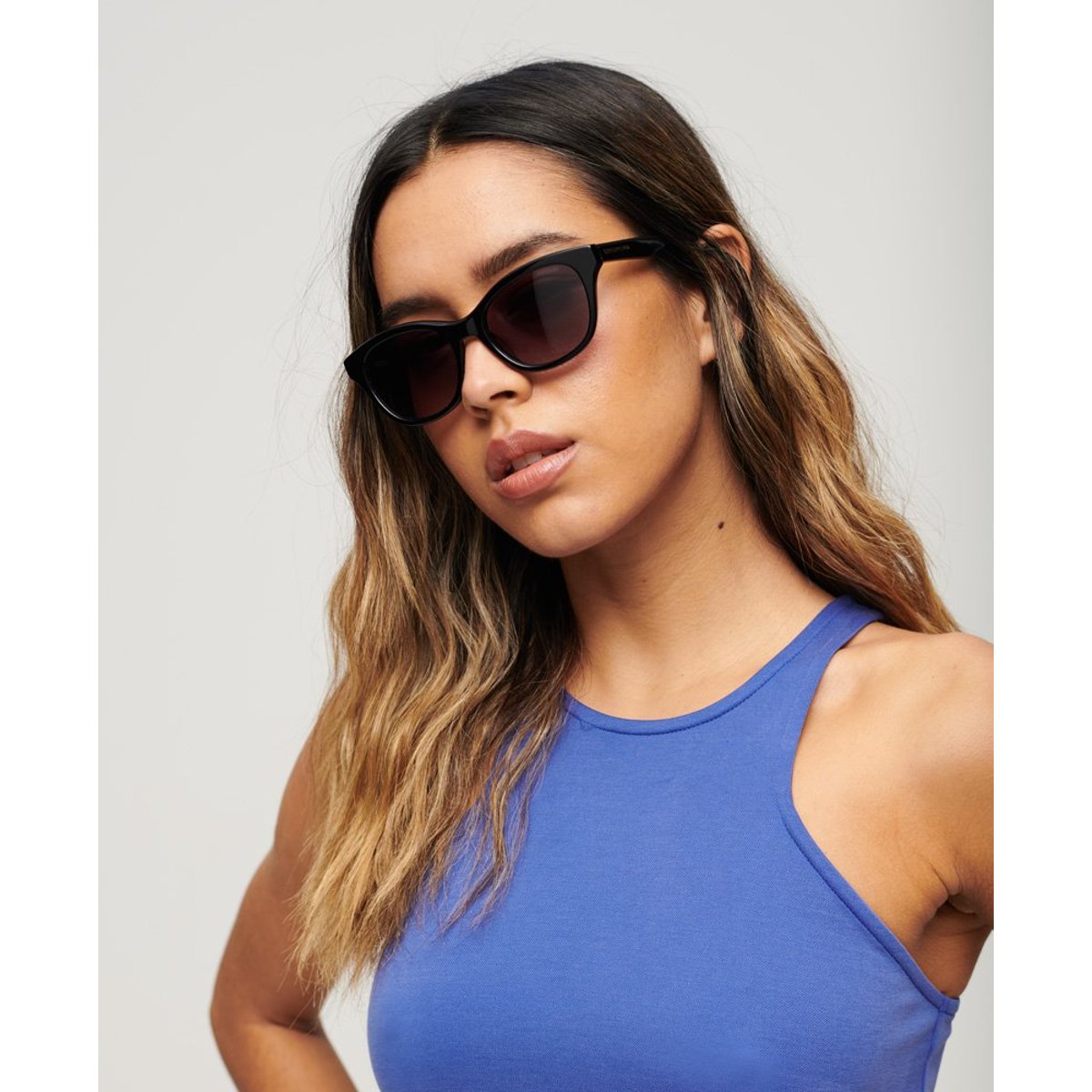 Lunettes de soleil SDR Britanny noir/fumé dégradé, SUPERDRY