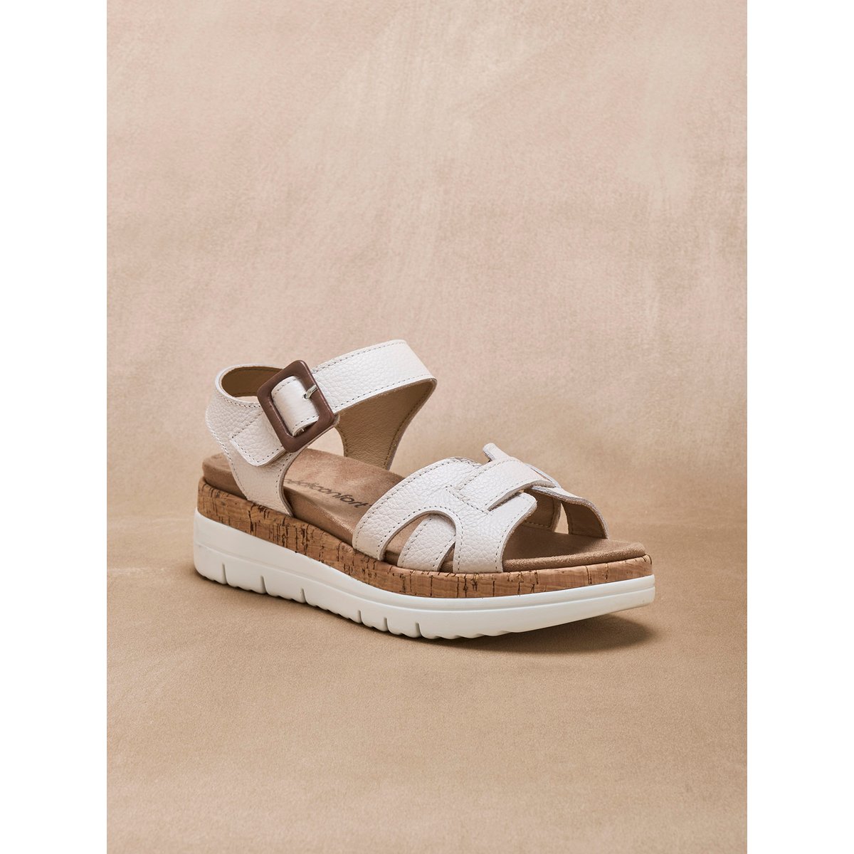 Sandales fermées par scratch beige, PEDICONFORT