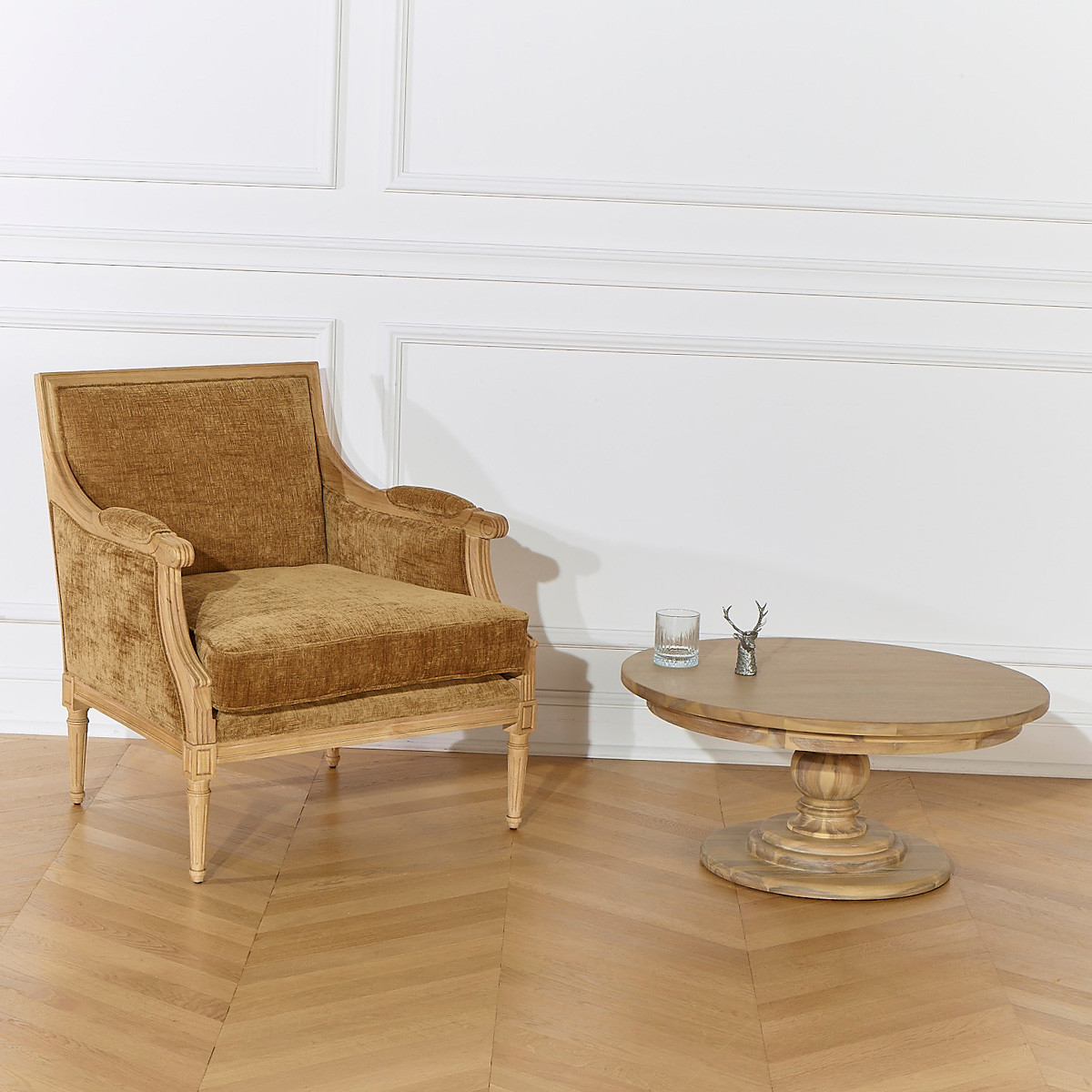 Fauteuil bas en bois massif et tissu cognac VILLANDRY couleur unique, ROBIN DES BOIS