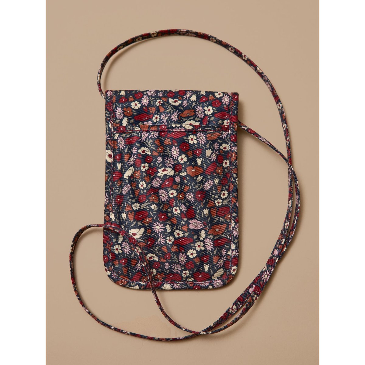 Pochette téléphone Petal&Daisy - Made with Liberty Fabrics liberty petal and daisy, CYRILLUS
