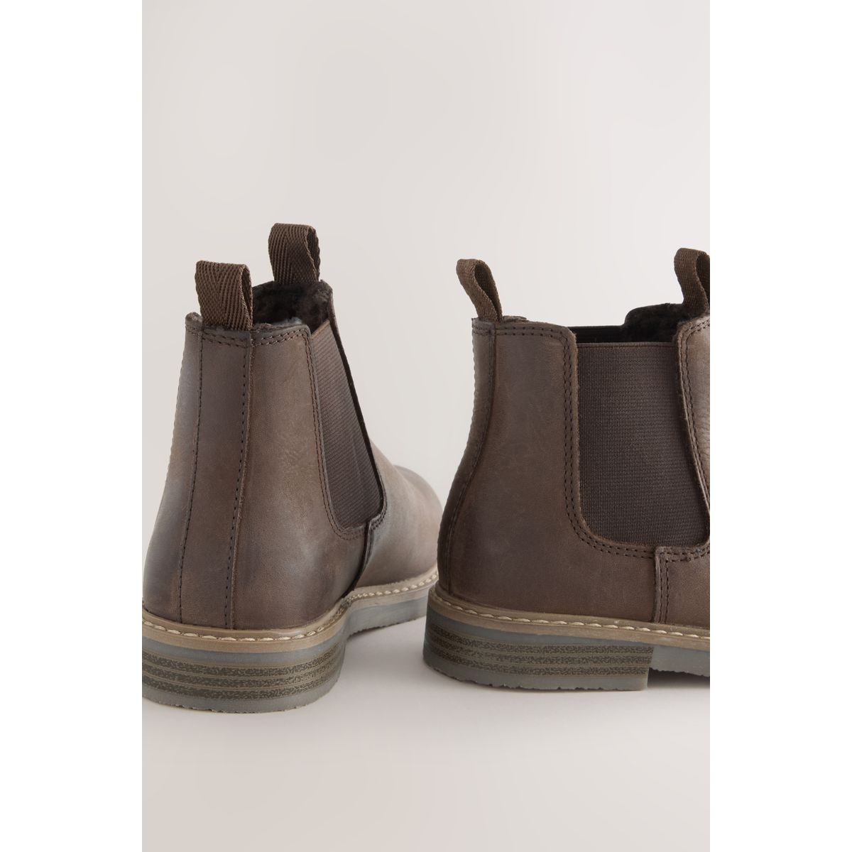 Bottes chelsea en cuir marron chocolat, NEXT