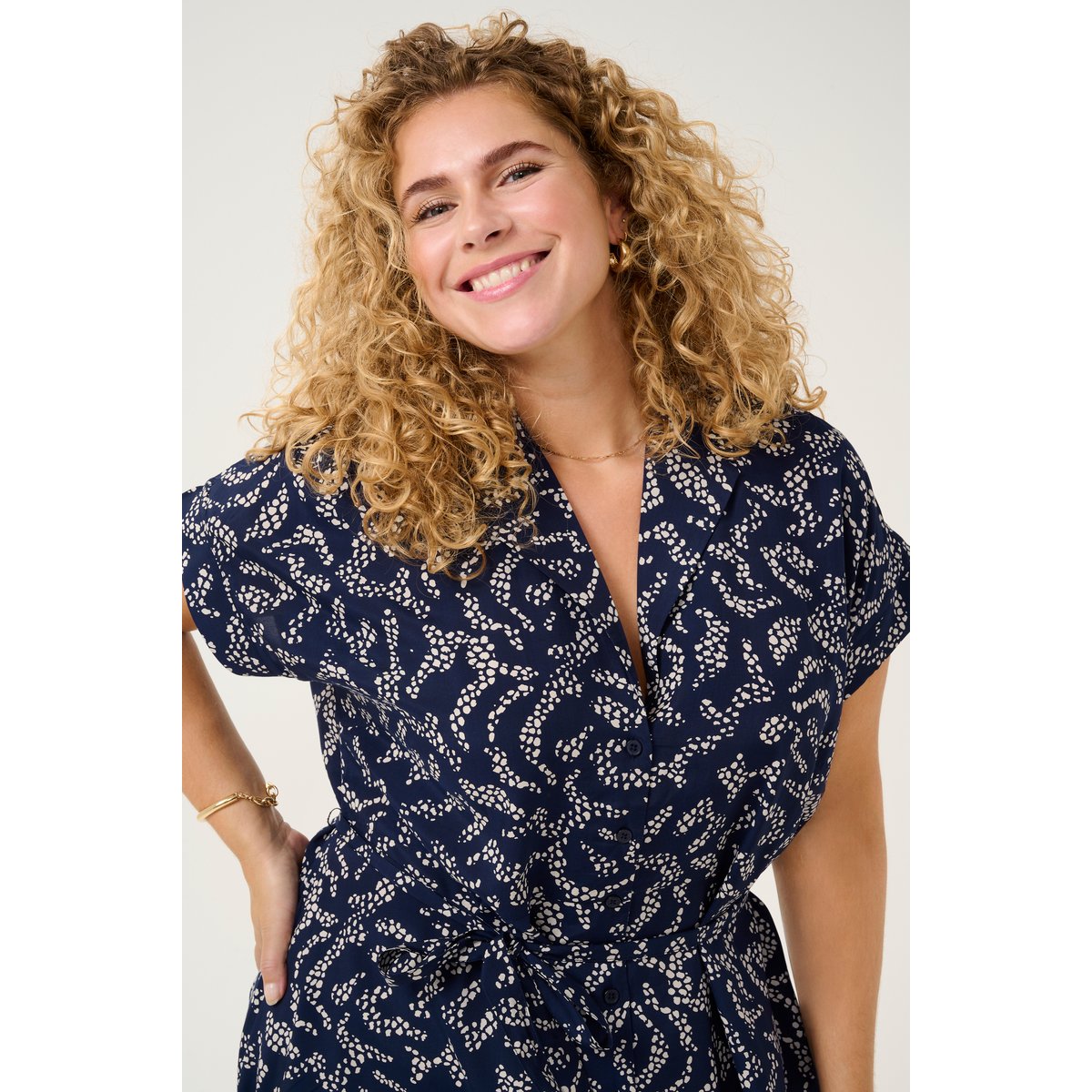 Dress bleu midnight marine lace print, KAFFE CURVE