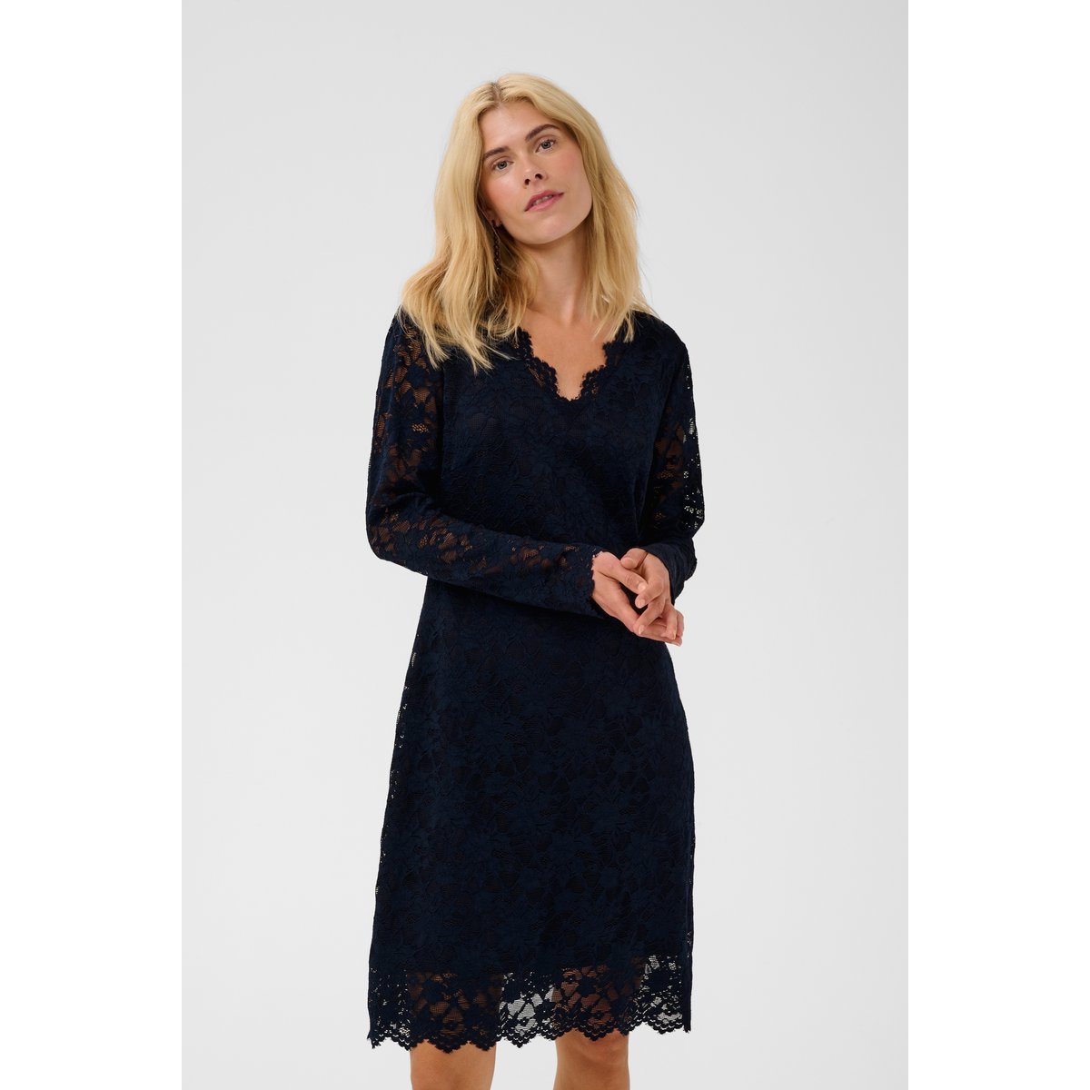 Robe bleu salute, CULTURE