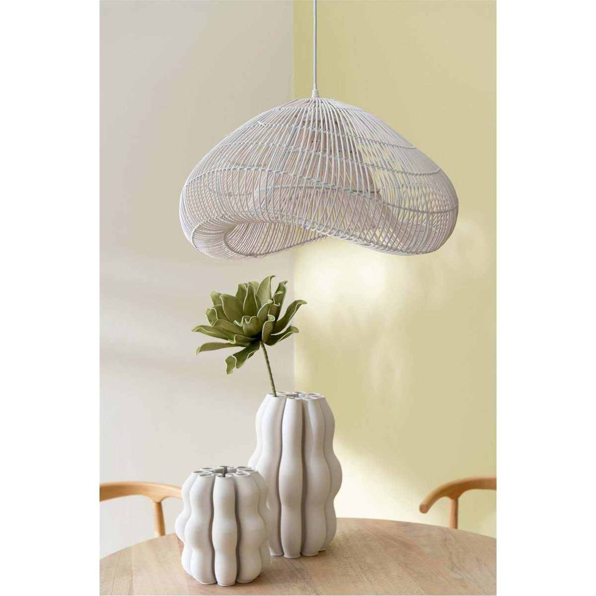 Vase en poterie sculpturale beige, RECOLLECTION