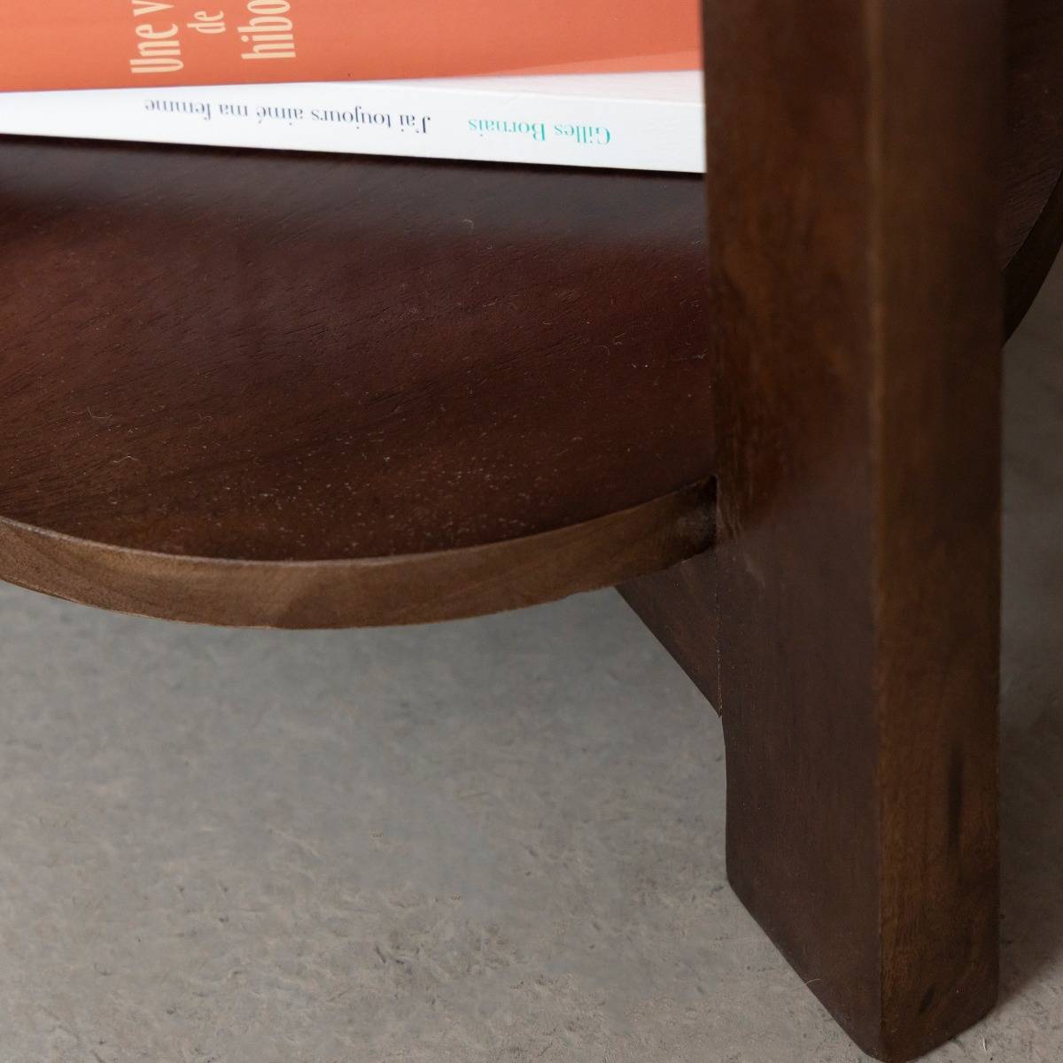Table de chevet ovale en bois de manguier SHARON bois foncé, MADE IN MEUBLES