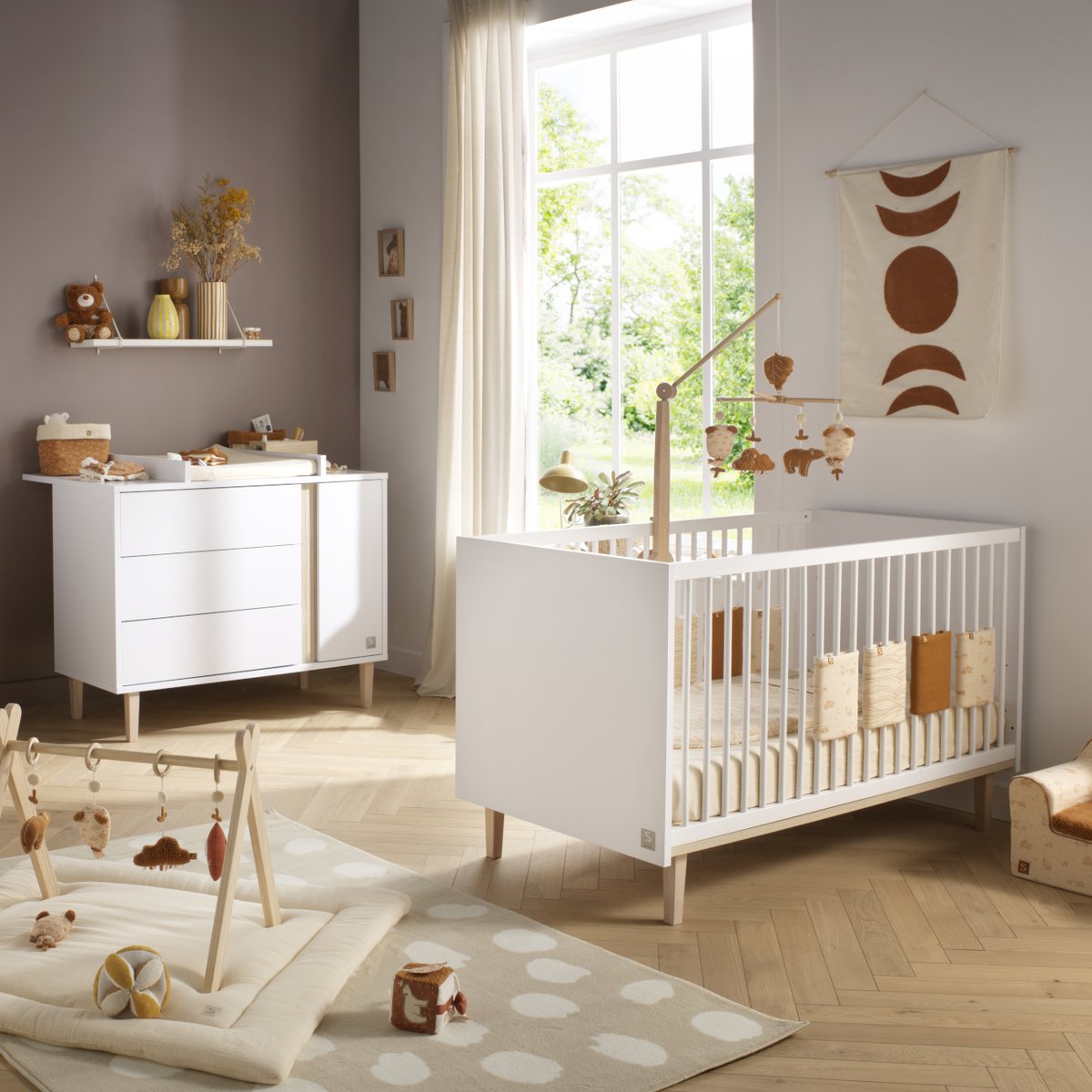 Chambre bébé, Lit évolutif et Commode à langer 3 tiroirs et 1 porte blanc, SAUTHON