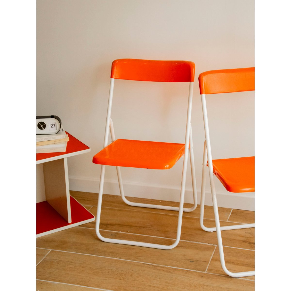 Paire de chaises pliables au style rétro Alma N°1867 - Bon état orange, DEBONGOUT