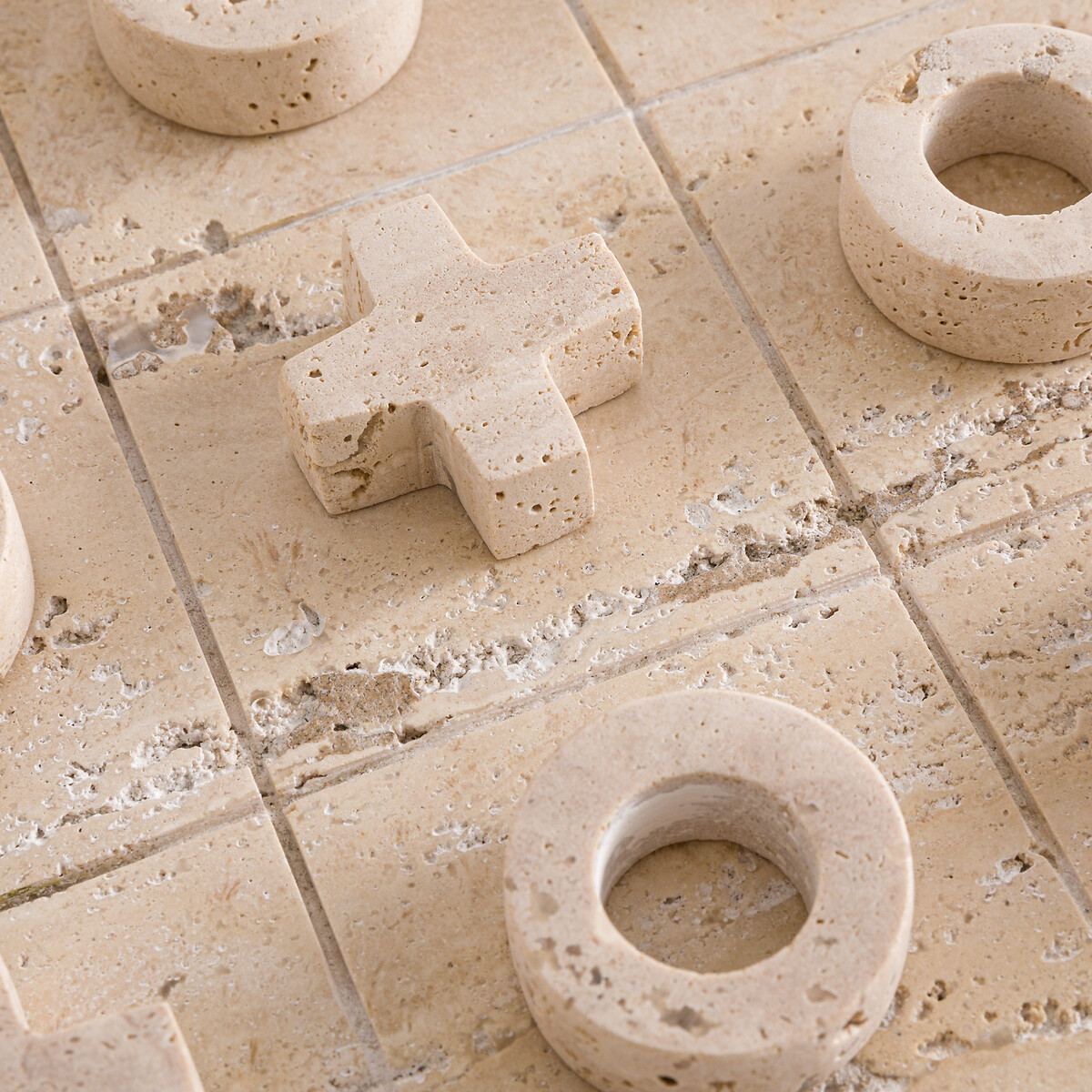 Jeu tic-tac-toe en travertin, Trevi beige, AM.PM