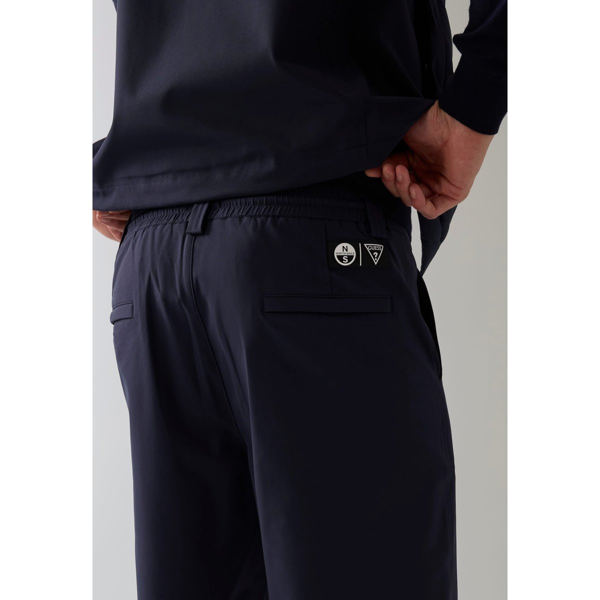 Short Carpenter En Nylon bleu foncé, GUESS