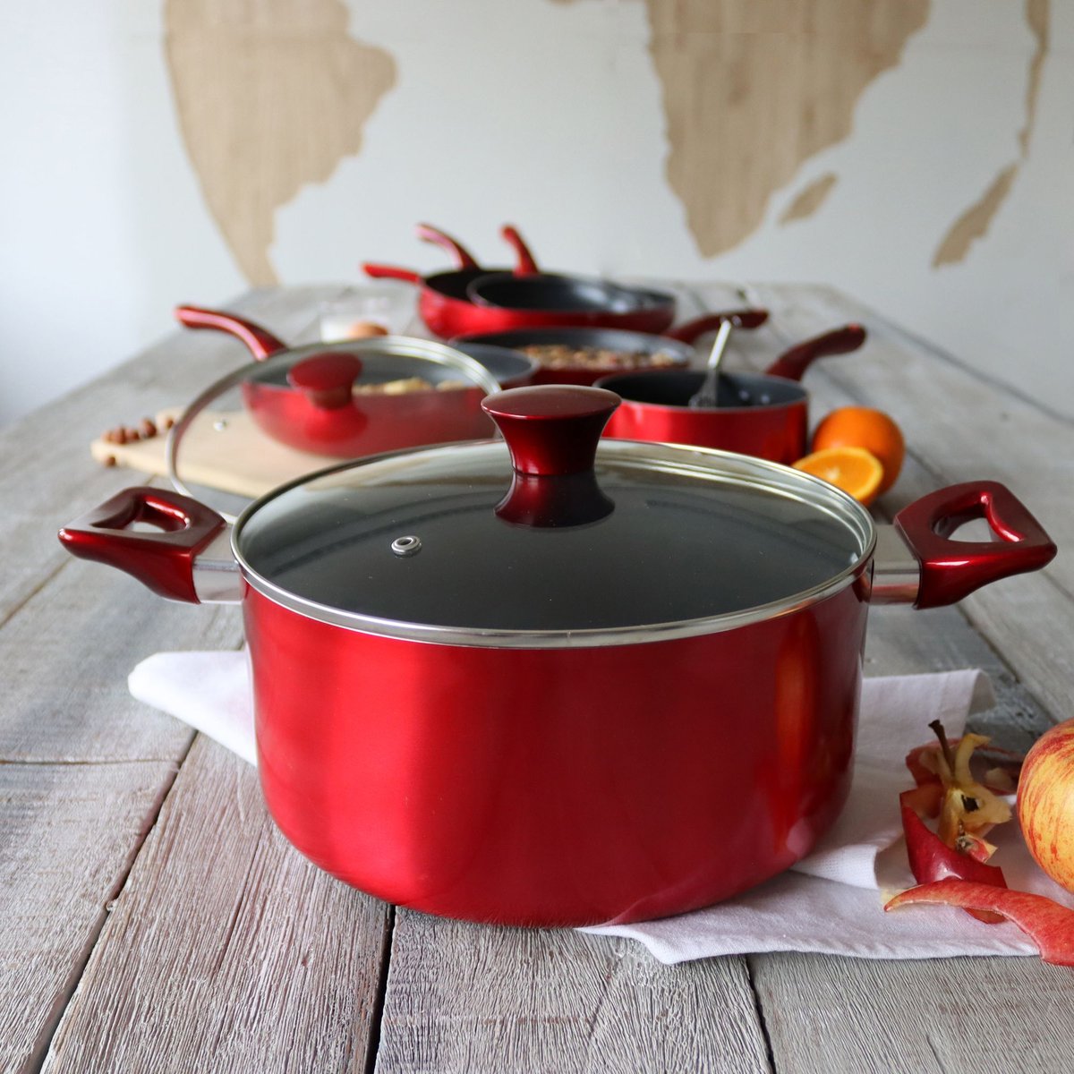 Batterie de cuisine 8 pièces en aluminium, CERISE noir-rouge, MENASTYL