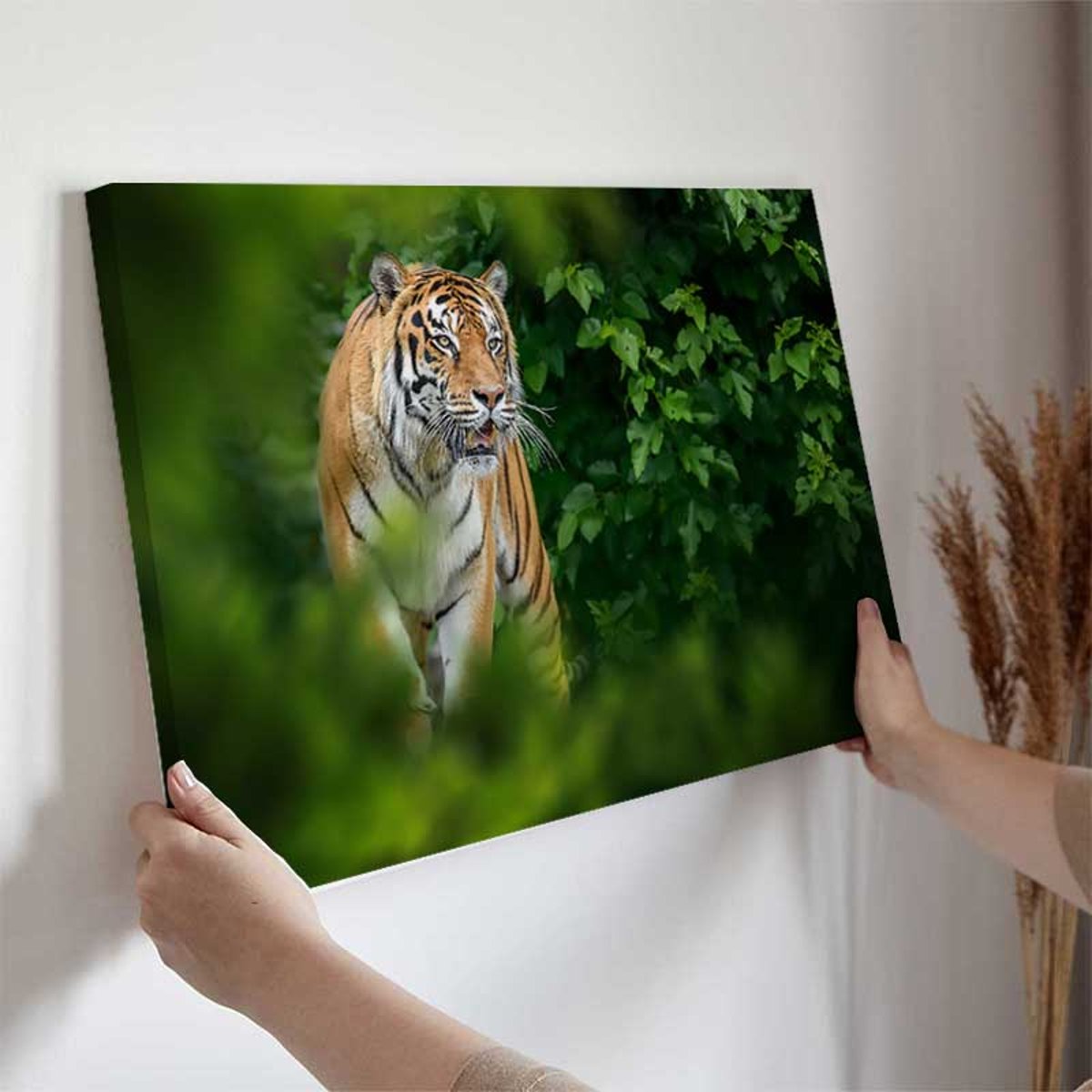Tableau tigre majestueux dans la jungle toile imprimée, HEXOA