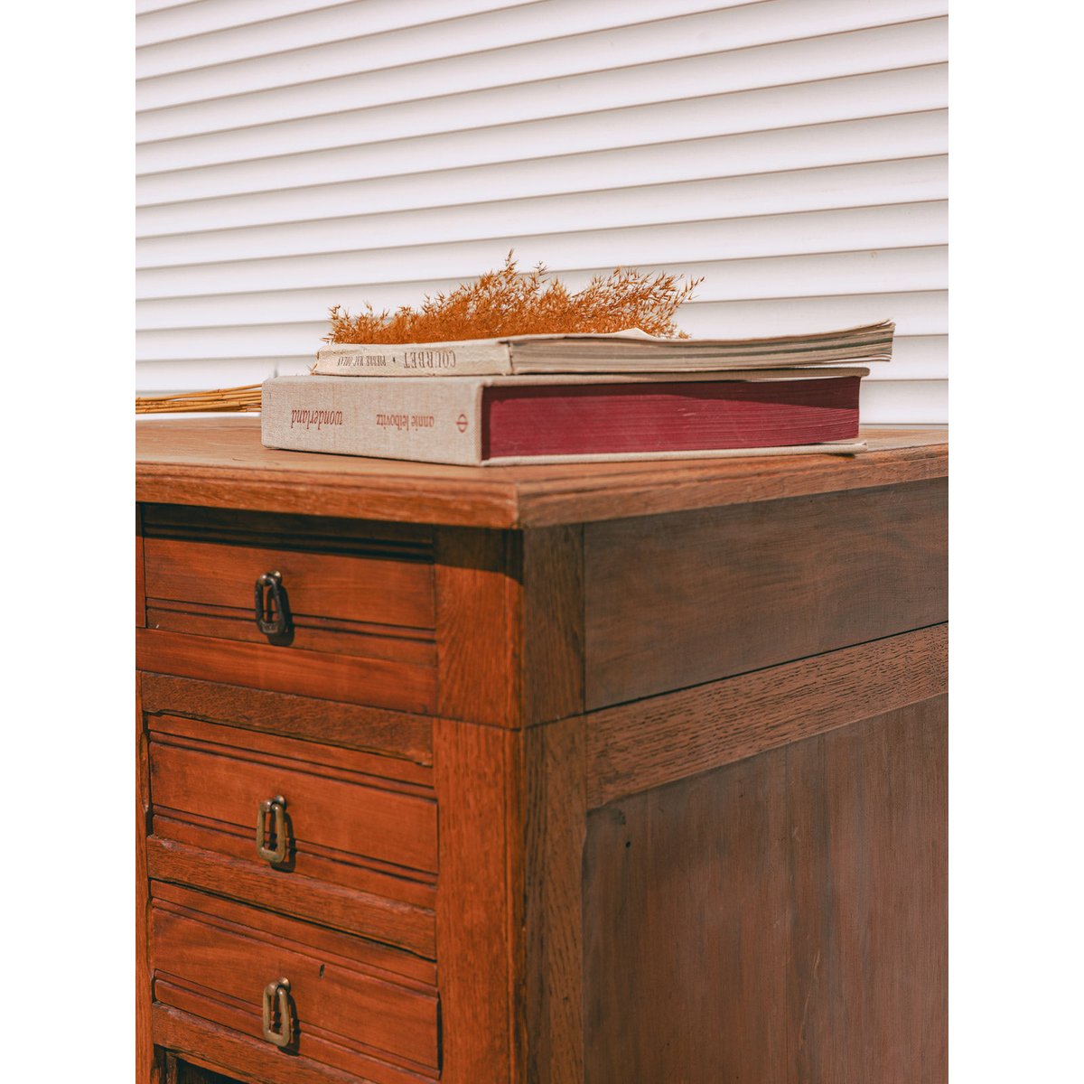 Bureau en bois clair Edouard N°1057 - Bon état bois clair, DEBONGOUT