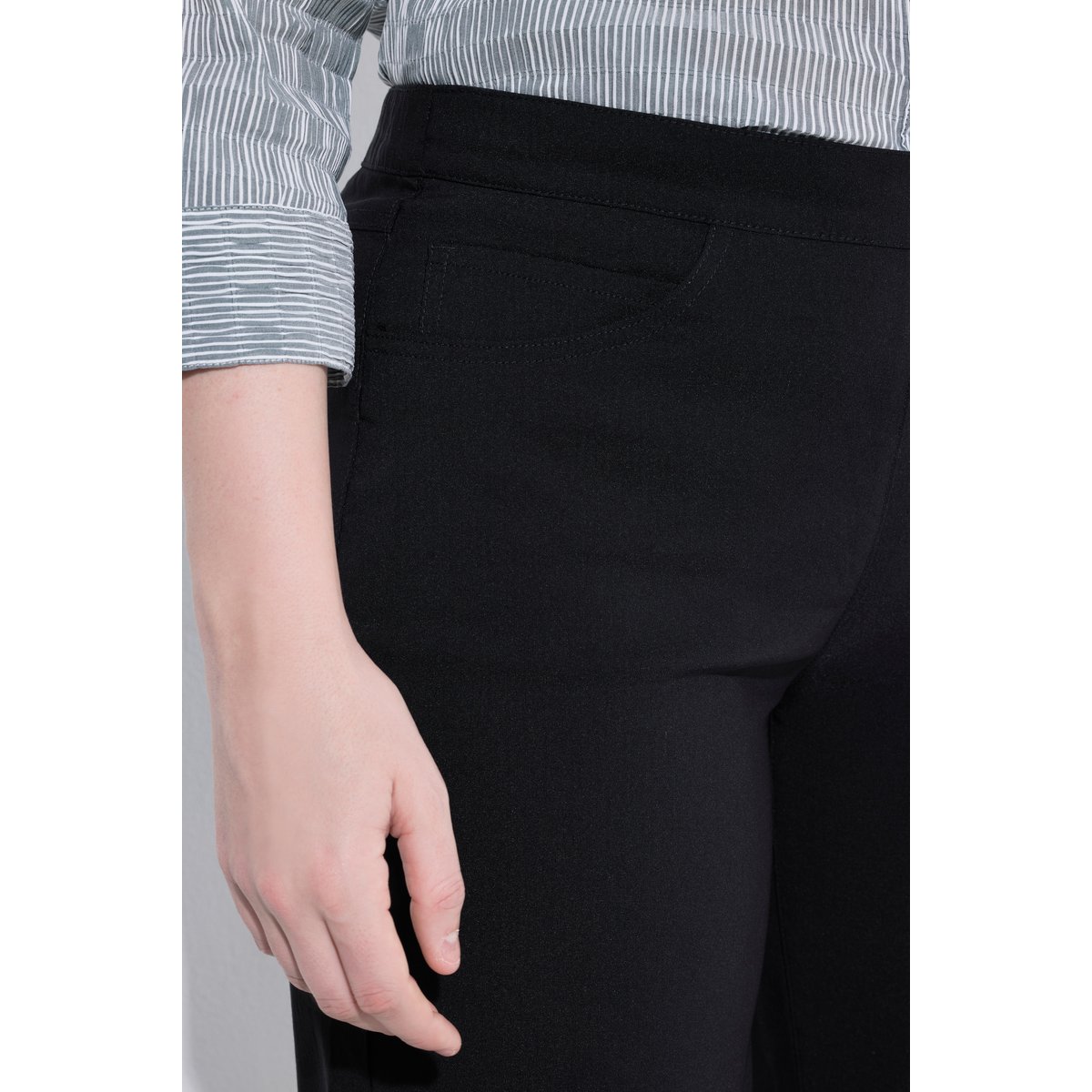 Pantalon Mary en bengaline extensible noir, ULLA POPKEN