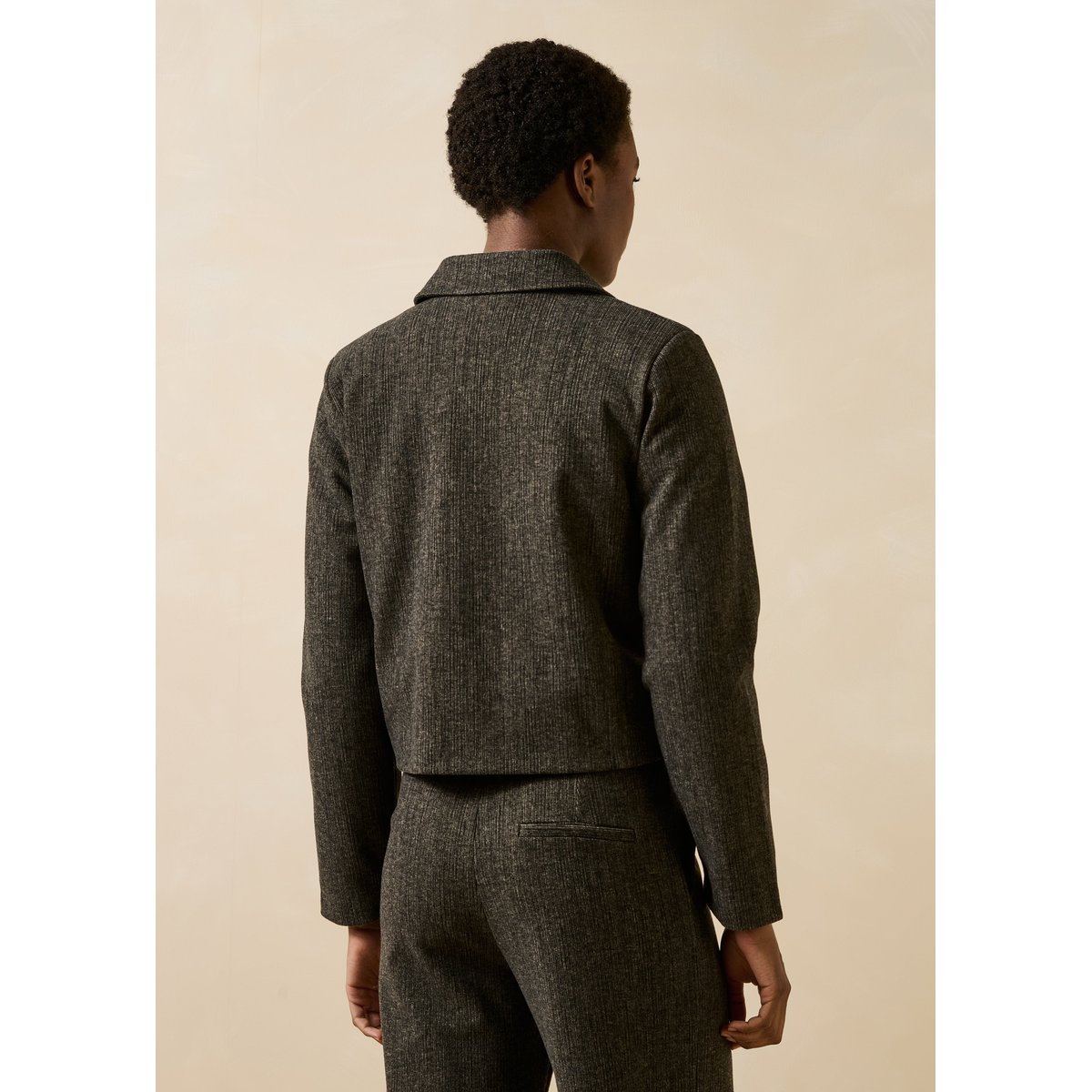Veste courte en milano manches longues ecorce, LA FEE MARABOUTEE