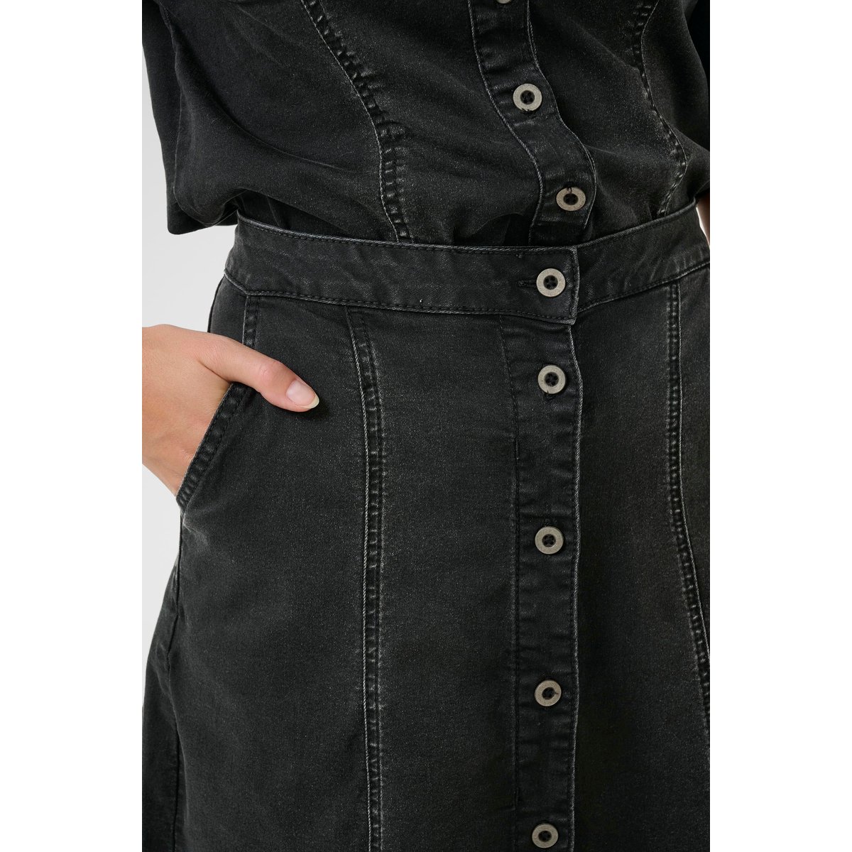 Jupe en jean noir black washed denim, CREAM