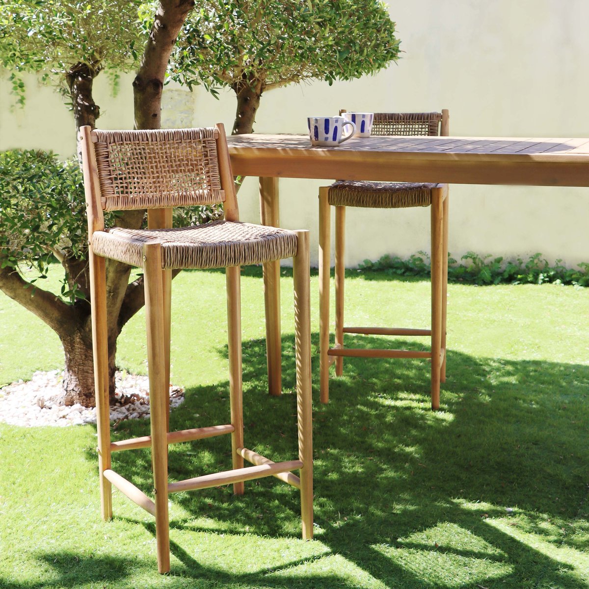 Tabourets de bar acacia (lot de 2)  NURI bois, BAÏTA