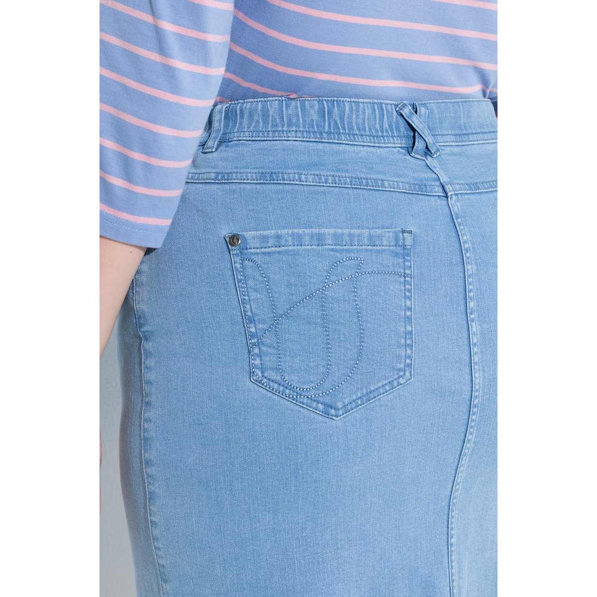 Jupe en jean de coton bio, fente d'aisance bleu jean, ULLA POPKEN